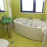 Crystal Apartman *